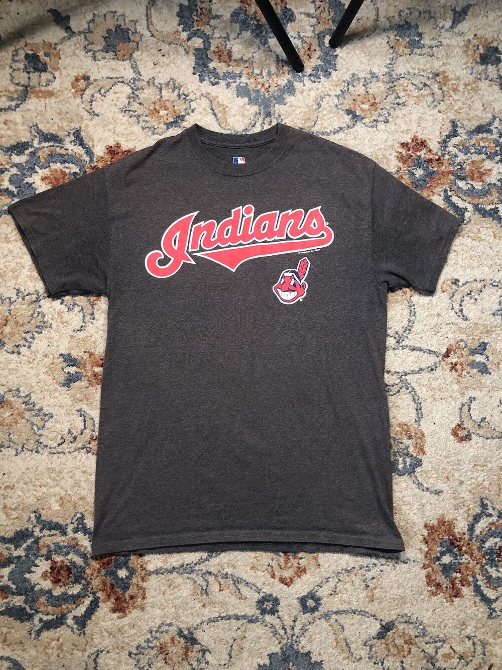 Cleveland Indians Genuine Merchandise Big Logo Gray T-Shirt Men’s Size Medium